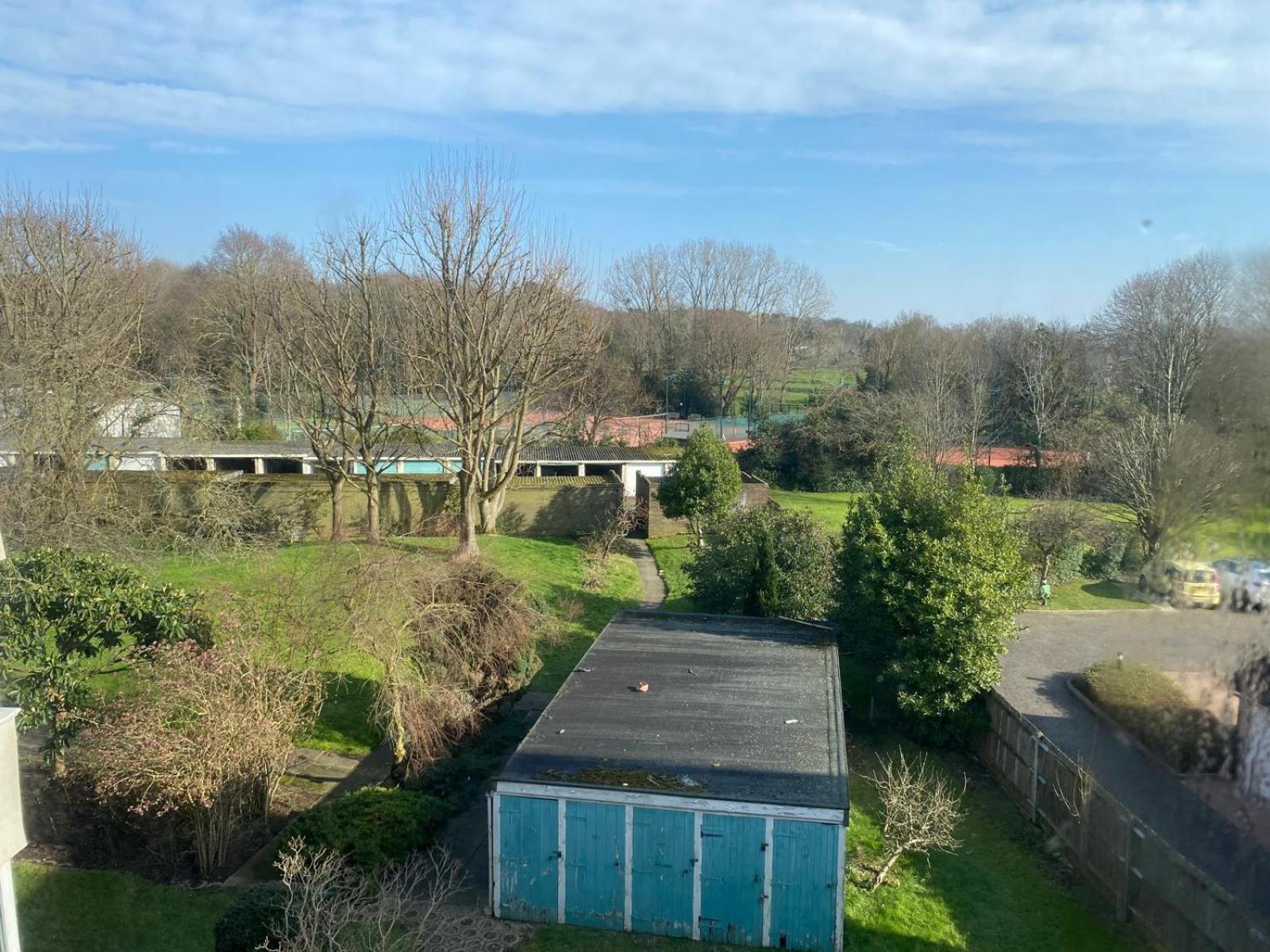 The Kingston Hideaway Hostel Kingston upon Thames  Ngoại thất bức ảnh